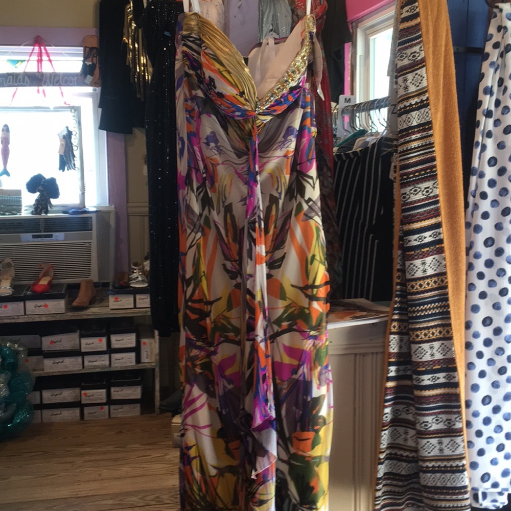 Diane Fres dress NWT sz.6 ...retail $198...$89